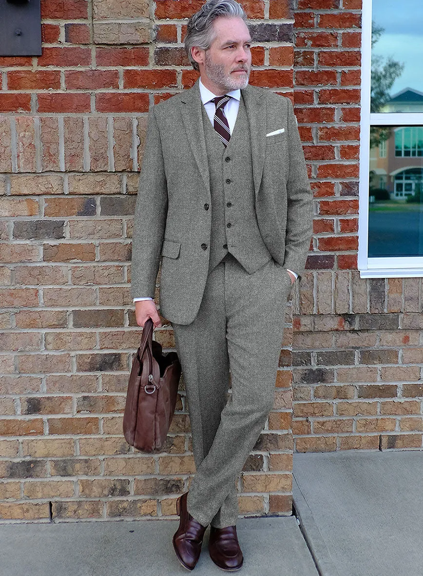 Highlander Light Gray Tweed Suit